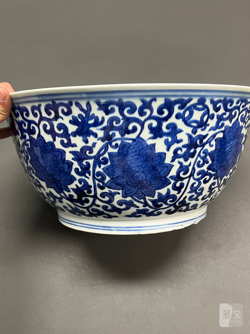 明嘉靖 青花缠枝莲纹大碗 - 图10
